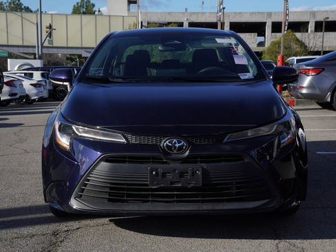 Used 2023 Toyota Corolla LE image 5