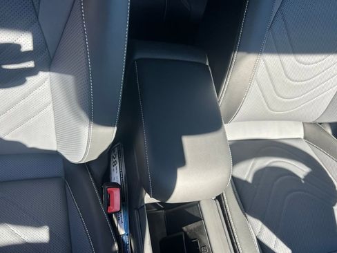 New 2026 Volkswagen Tiguan SE R-Line image 40