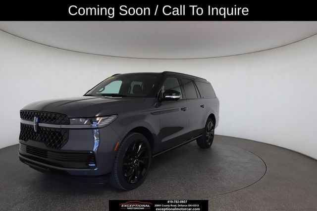 Used 2026 Lincoln Navigator L Black Label AWD/4WD image 2