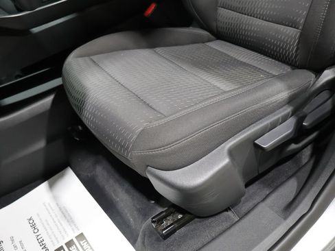 Used 2025 Chevrolet Equinox LT AWD/4WD image 12