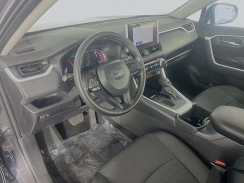 Used 2025 Toyota RAV4 XLE w/ Convenience Package FWD image 11