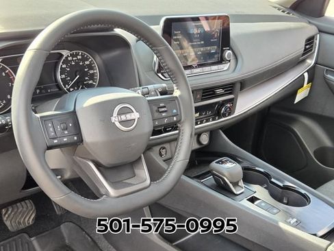 Used 2026 Nissan Rogue SV w/ Cold Weather Package FWD image 9