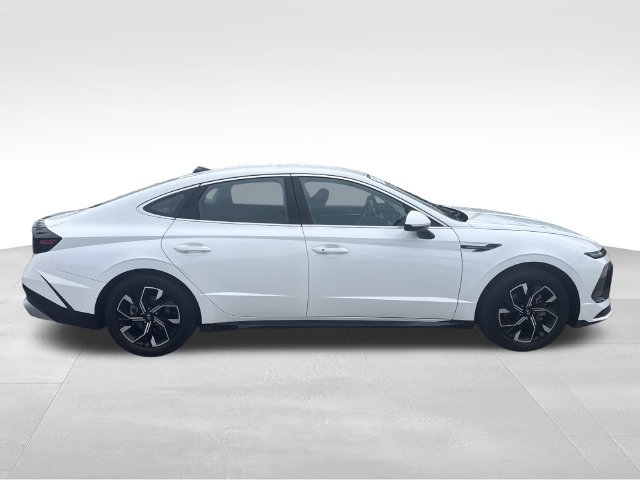 Used 2025 Hyundai Sonata SEL FWD image 6