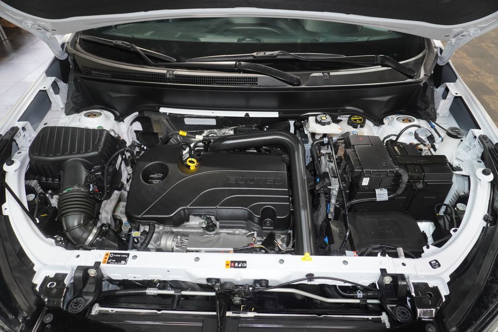 Used 2024 Chevrolet Equinox RS FWD image 11