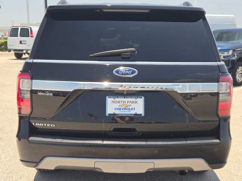 Used 2018 Ford Expedition Limited w/ Driver Assistance Package RWD image 4