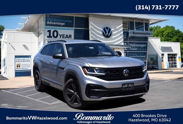 Certified 2023 Volkswagen Atlas Cross Sport SEL R-Line AWD/4WD image 1