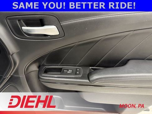 Used 2019 Dodge Charger SXT w/ Plus Group image 13