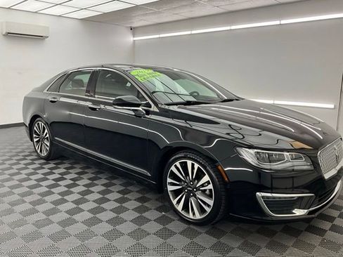 Used 2019 Lincoln MKZ Reserve w/ Luxury Package FWD image 3