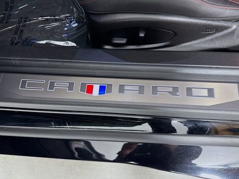 Used 2018 Chevrolet Camaro ZL1 RWD image 21