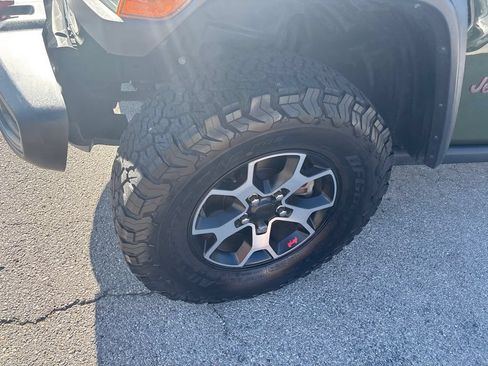 Used 2020 Jeep Wrangler Unlimited Rubicon AWD/4WD image 9