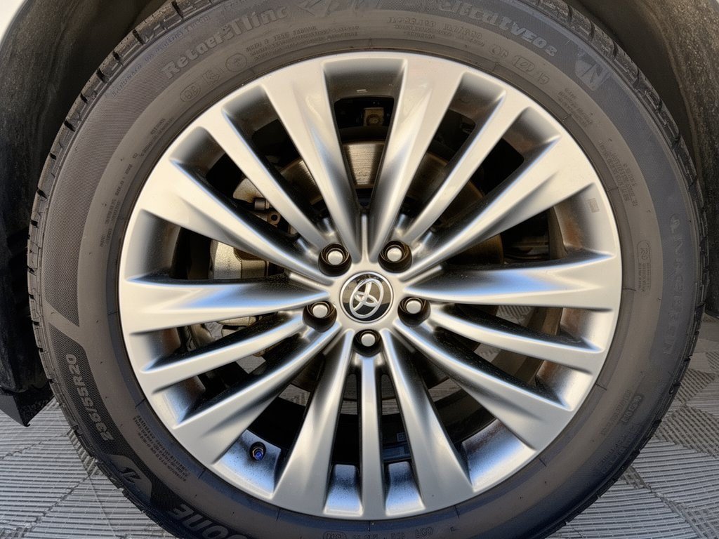 Used 2021 Toyota Highlander Platinum AWD/4WD image 13