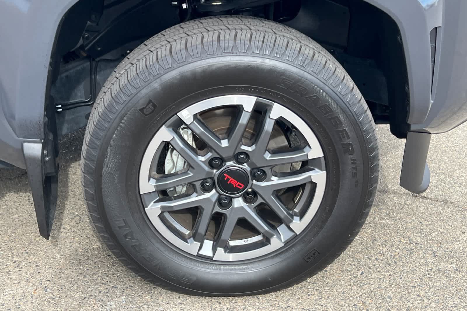 Certified 2025 Toyota Tacoma TRD Sport w/ TRD Sport Premium Package AWD/4WD image 18