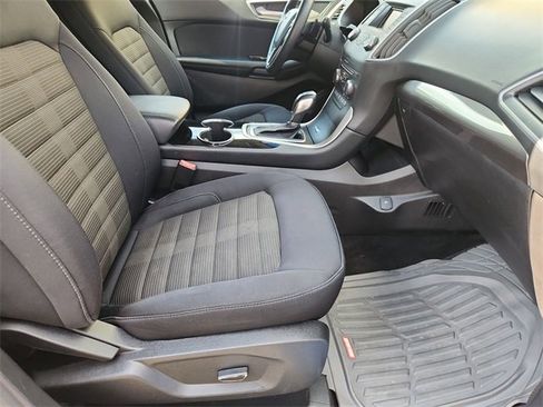 Used 2018 Ford Edge SEL image 26