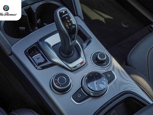 New 2025 Alfa Romeo Stelvio Sprint image 16