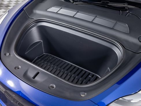 Used 2024 Tesla Model Y Long Range image 40