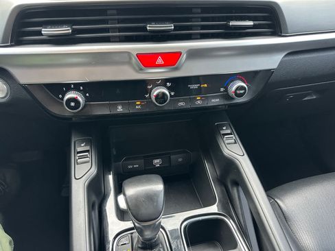 Used 2020 Kia Telluride S FWD image 12