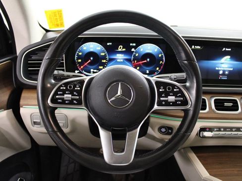 Used 2023 Mercedes-Benz GLE 350 4MATIC w/ Premium Package image 17