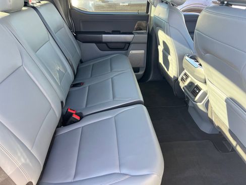 Used 2025 Ford F150 Lightning Flash image 19