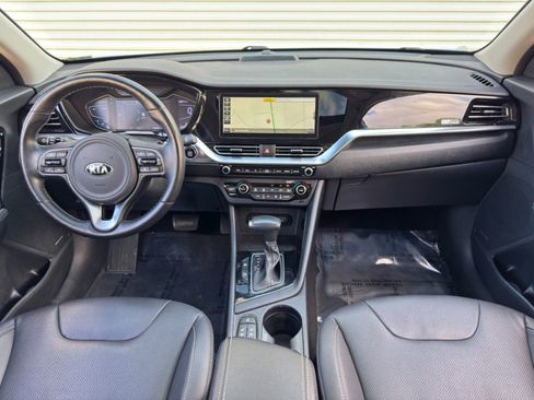 Used 2020 Kia Niro EX Premium FWD image 12