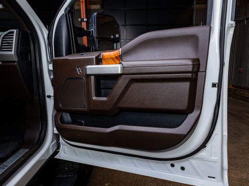 Used 2020 Ford F250 King Ranch w/ King Ranch Ultimate Package image 35