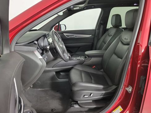 Certified 2024 Cadillac XT6 Luxury AWD/4WD image 17