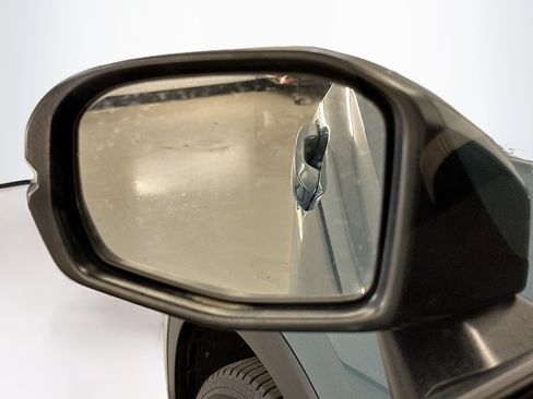 Used 2023 Honda HR-V LX image 16