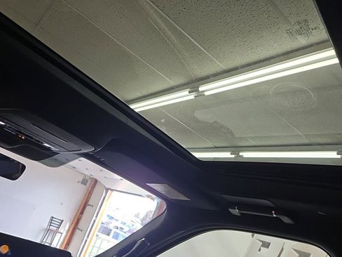 New 2025 Lincoln Navigator L Reserve w/ Jet Appearance Package image 8