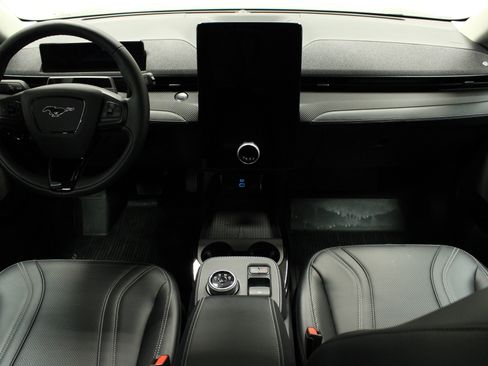 Used 2023 Ford Mustang Mach-E Premium image 18