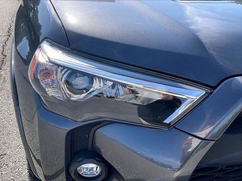 Used 2023 Toyota 4Runner TRD Off-Road Premium w/ Off Road Premium Plus Package AWD/4WD image 32
