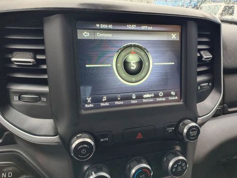 Used 2021 RAM 3500 Big Horn w/ Towing Technology Group image 19