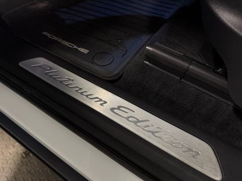 Certified 2023 Porsche Cayenne Platinum Edition AWD/4WD image 10