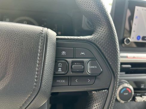 Used 2025 Toyota Tacoma SR5 AWD/4WD image 21