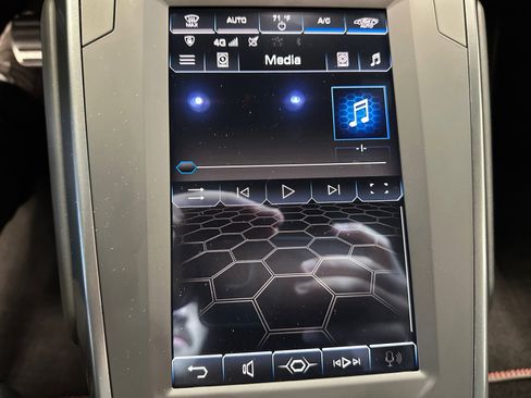 Used 2021 Lamborghini Huracan EVO image 21