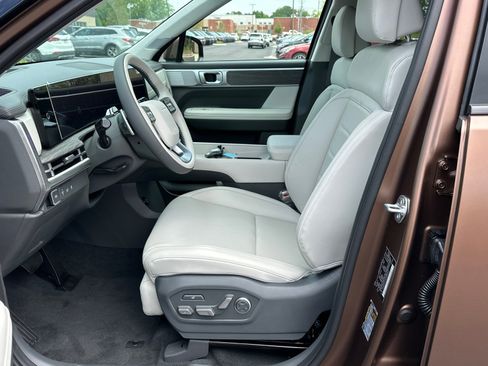 New 2025 Hyundai Santa Fe Calligraphy image 9