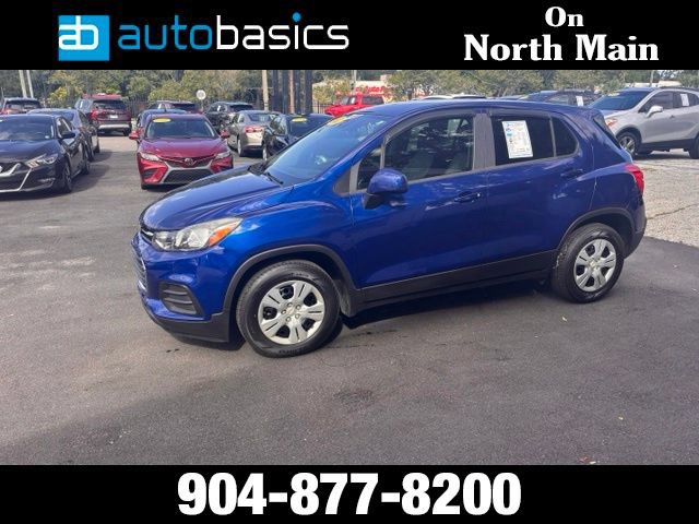 Used 2017 Chevrolet Trax LS FWD image 2