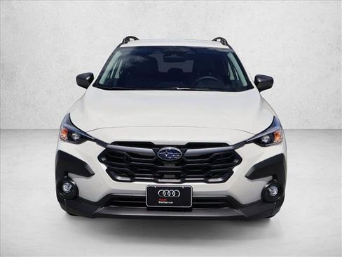 Used 2024 Subaru Crosstrek 2.0i Premium AWD/4WD image 2
