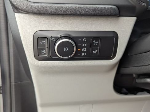Used 2026 Ford Escape SE w/ PHEV Premium Package FWD image 29