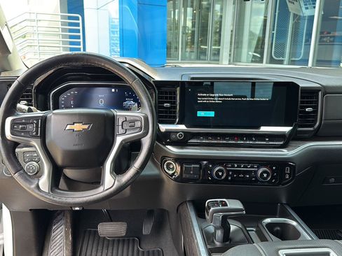 Used 2022 Chevrolet Silverado 1500 LTZ w/ Technology Package AWD/4WD image 17