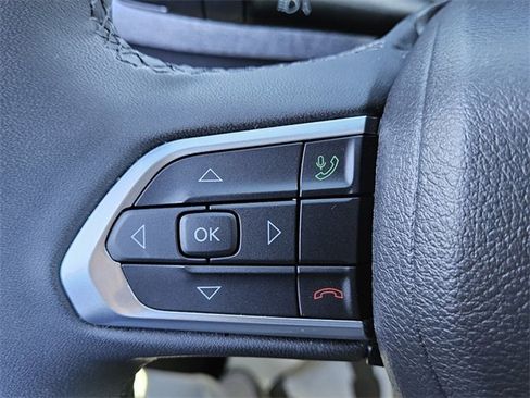 Used 2024 Jeep Compass Latitude w/ Sun and Sound Group image 25