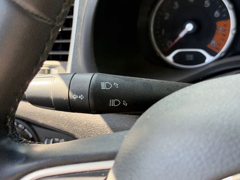 Used 2019 Jeep Renegade Latitude w/ Popular Equipment Group AWD/4WD image 15