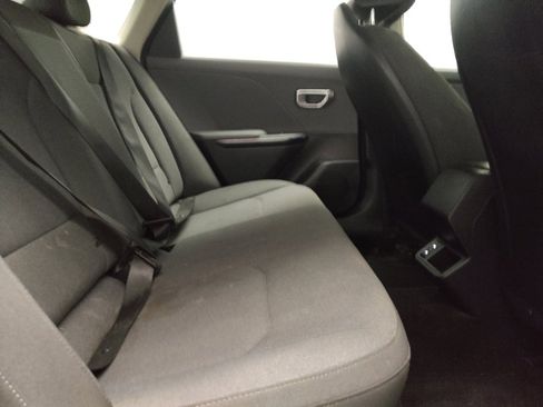 Used 2025 Kia K4 FWD image 19