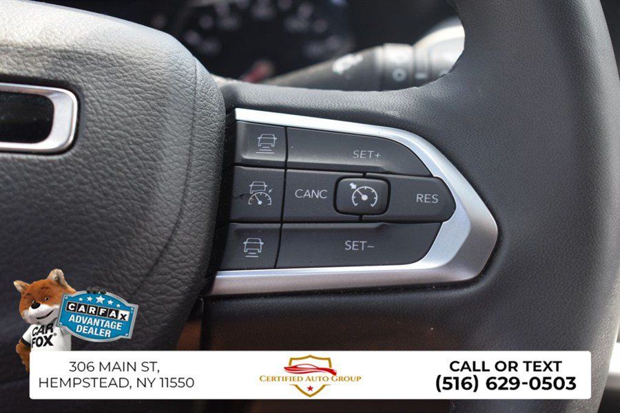 Used 2025 Jeep Compass Limited AWD/4WD image 15