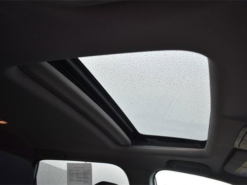 Used 2019 Honda CR-V EX image 12