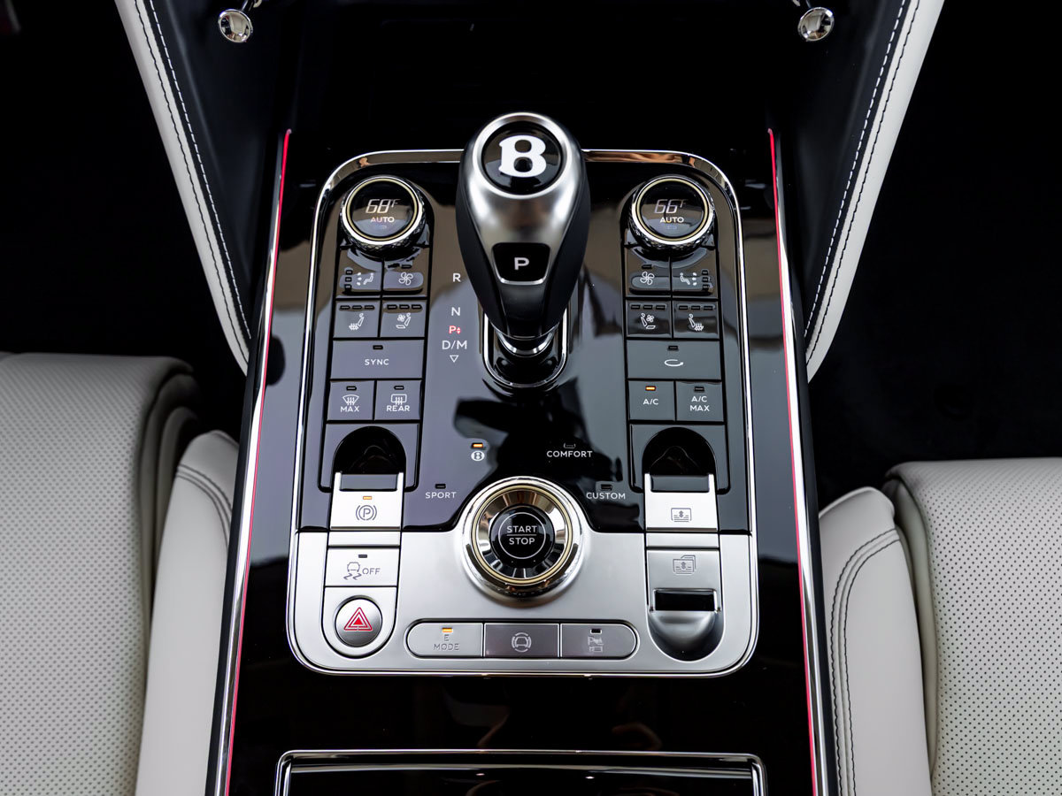 Used 2026 Bentley Flying Spur V8 AWD/4WD image 24
