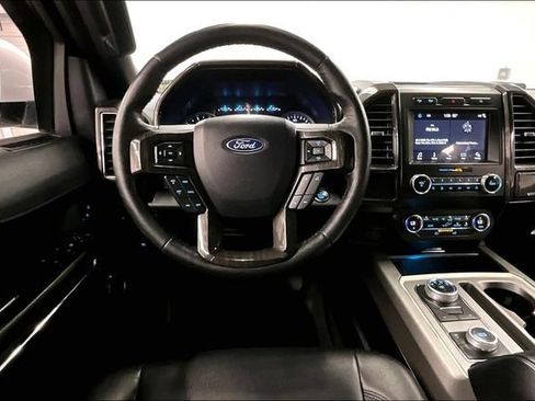 Used 2019 Ford Expedition XLT w/ Equipment Group 201A AWD/4WD image 6