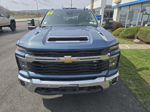 Used 2025 Chevrolet Silverado 3500 LT w/ All Star Edition image 9
