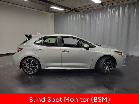 Used 2021 Toyota Corolla XSE FWD image 9