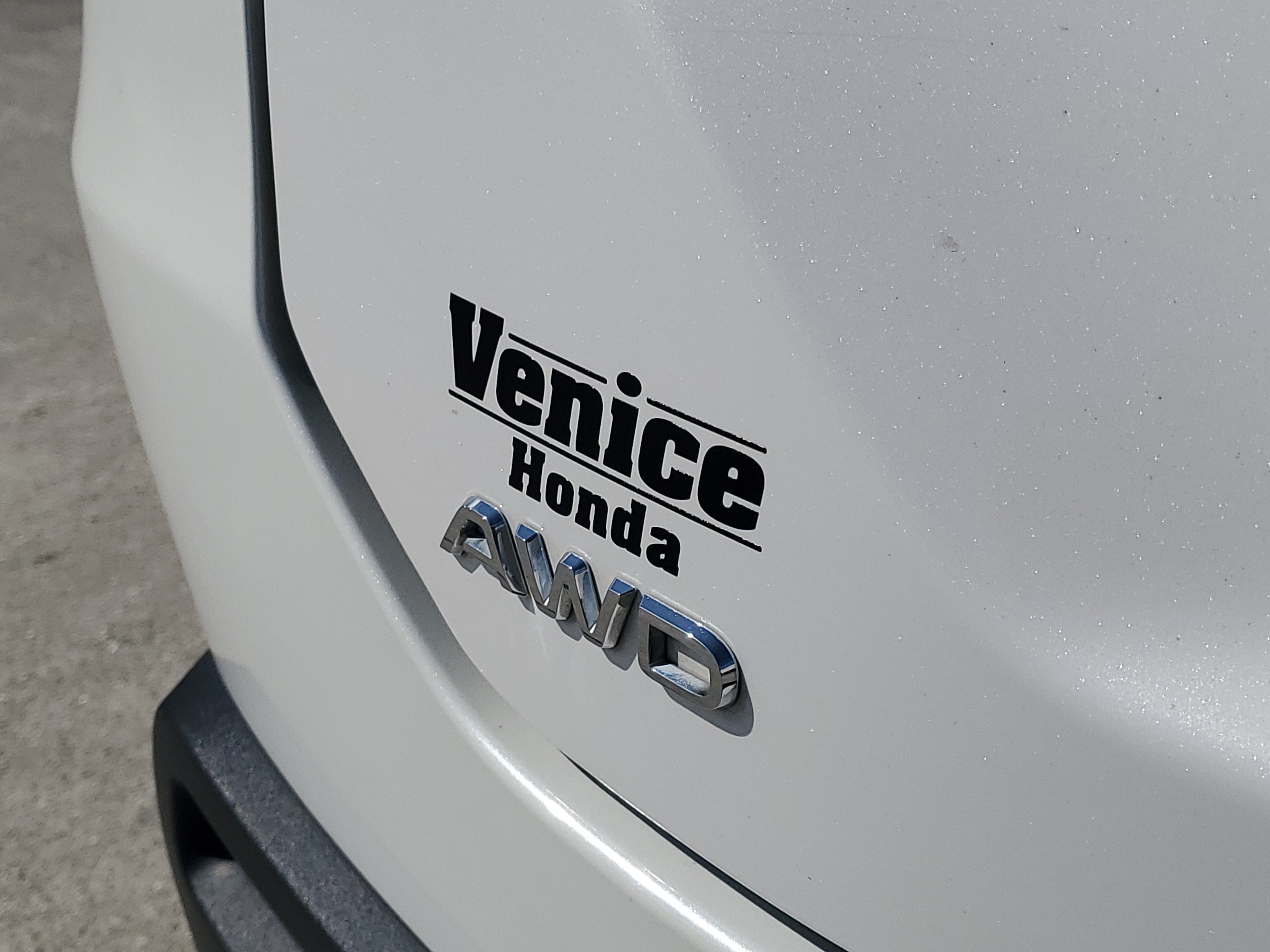 Used 2023 Honda Pilot LX image 11