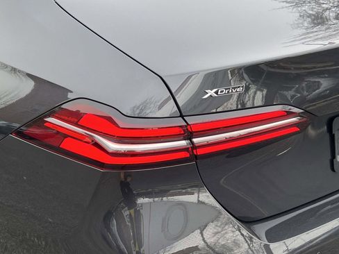 Used 2024 BMW 530i xDrive w/ Premium Package image 12