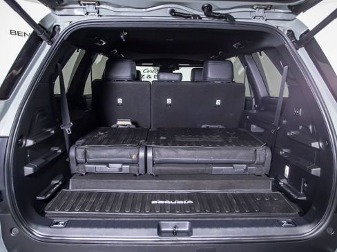 Used 2025 Toyota Sequoia Limited AWD/4WD image 9
